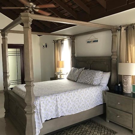 Alexanders Penthouse On The Beach Очо Риос Екстериор снимка